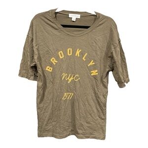 Treasure & Bond graphic tee army green w/gold text Size S AR 11